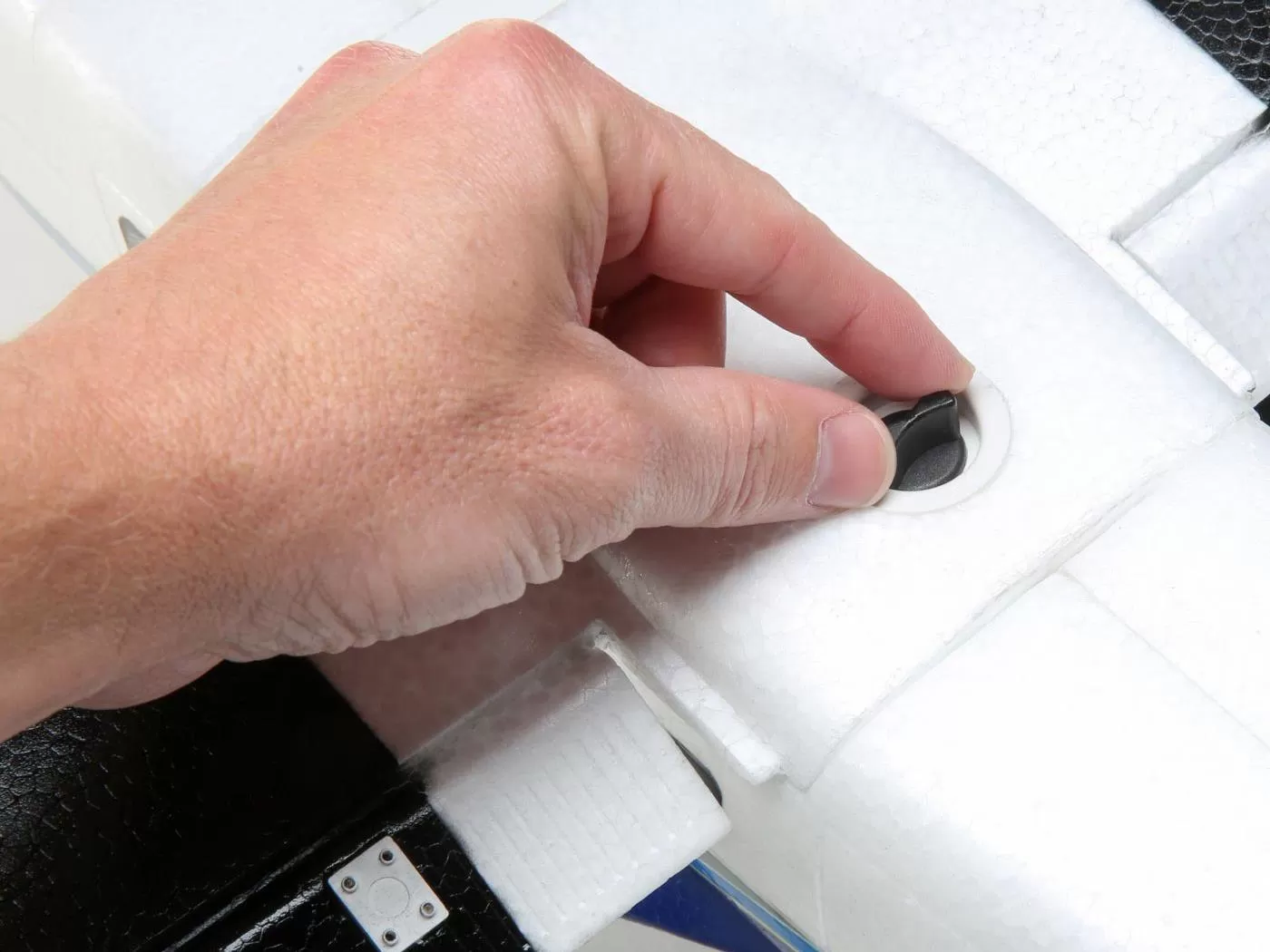 E-Flite Twin Otter 1.2m PNP EFL30075 11 E-Flite Twin Otter 1.2m PNP EFL30075 - Image 9