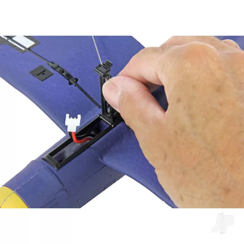 Sonik F4U Corsair 400 RTF 4-Channel With Flight Stabilisation 9 Sonik F4U Corsair 400 RTF 4-Channel With Flight Stabilisation - Image 7